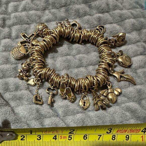 Stretch Charm Bracelet - Elegant & Unique Design Gold Charm Bracelet - Picture 4 of 17